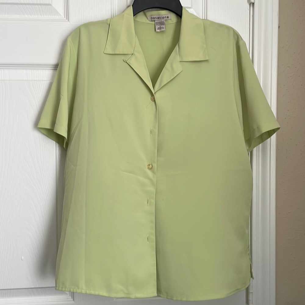Notations Blouse size L.